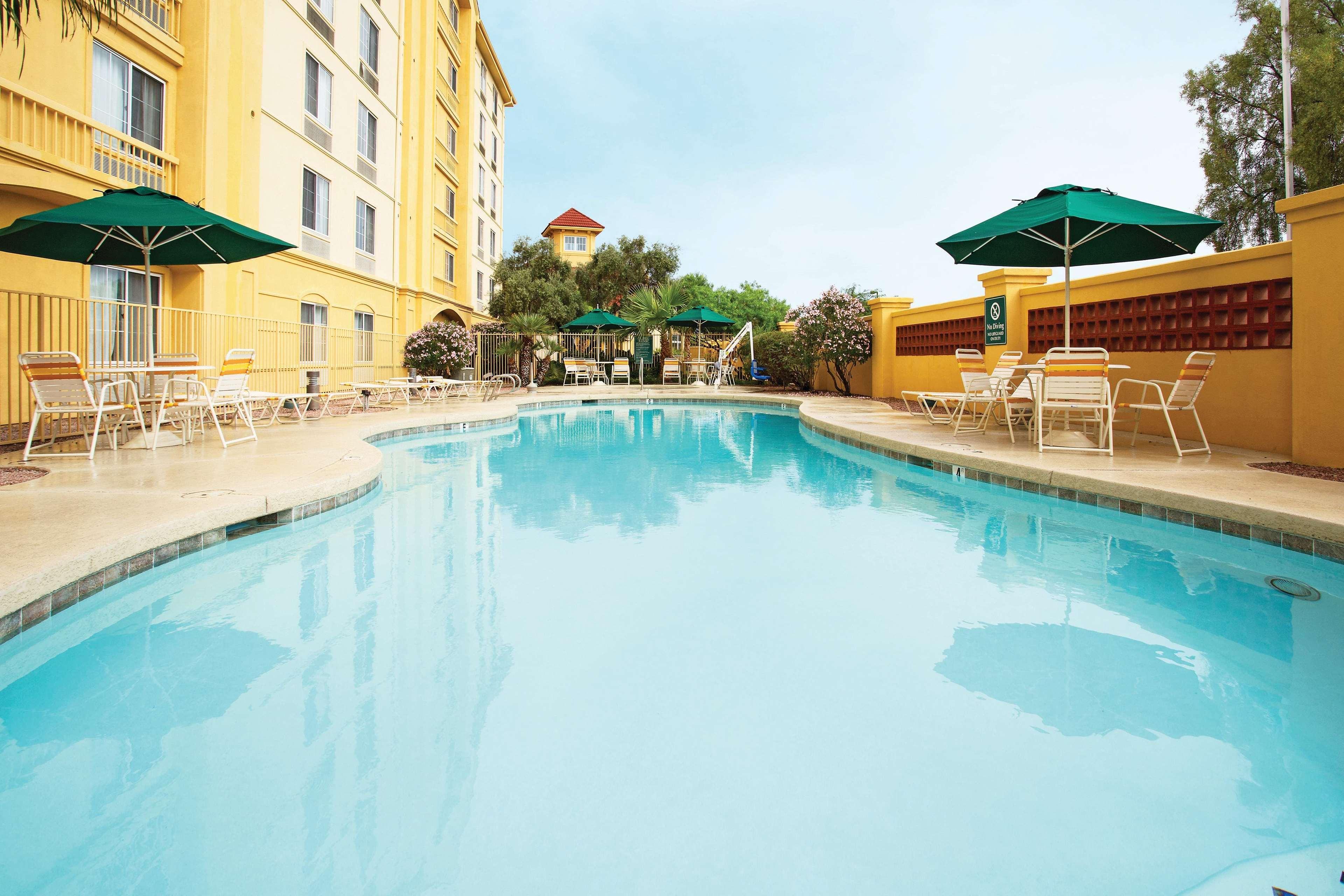 La Quinta By Wyndham Mesa Superstition Springs Hotel Exterior foto